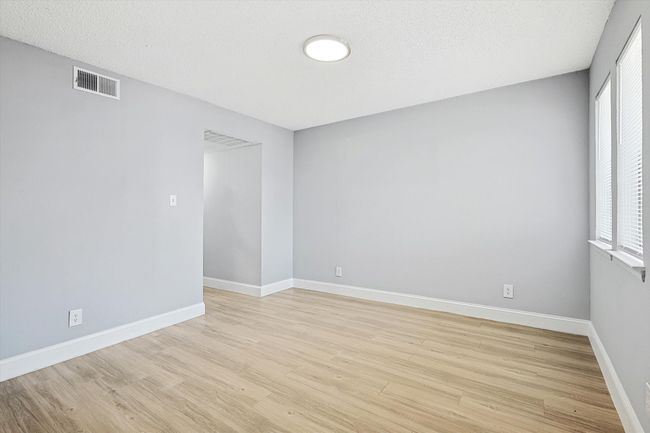 APT-11203 - 9607 Walnut St, Condo with 2 bedrooms, 1 bathrooms and null parking in Dallas TX | Image 5