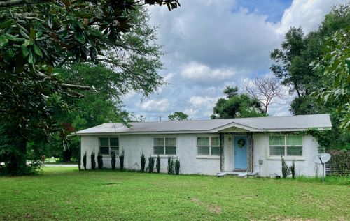 786 9th Ave, Crestview, FL, 32536-2104 | Card Image