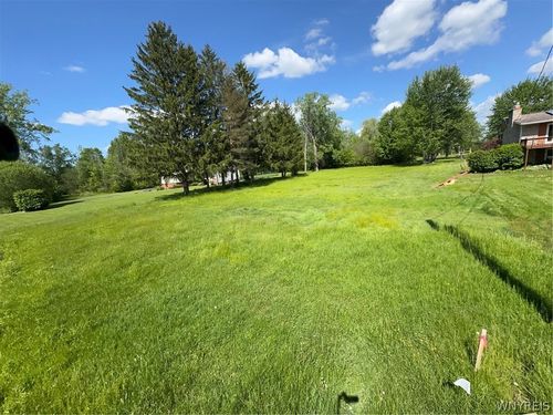 1325 New Rd, Amherst, NY, 14228-1542 | Card Image