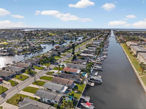 4551 Floramar Ter, NEW PORT RICHEY, FL, 34652-3370 | Card Image