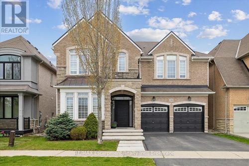 2400 Spring Meadow Way, Oakville (WM Westmount), ON, L6M0R6 | Card Image