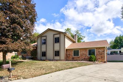 6755 Boulder Court S, House other with 4 bedrooms, 3 bathrooms and null parking in Indianapolis IN | Image 2