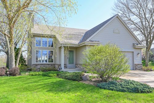 824 Briody St, Burlington, WI, 53105-1099 | Card Image
