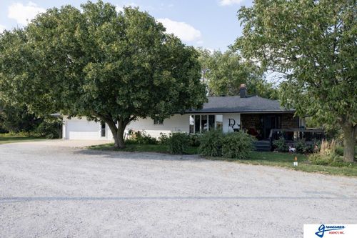 7061 E Maple Rd, Holmesville, NE, 68310-8534 | Card Image