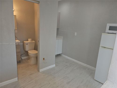 a-528 Nw 10th St, Florida City, FL, 33034-2052 | Card Image