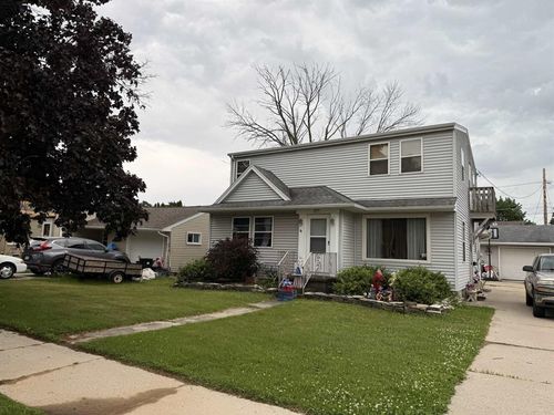 1617 Green Street, Manitowoc, WI, 54220 | Card Image