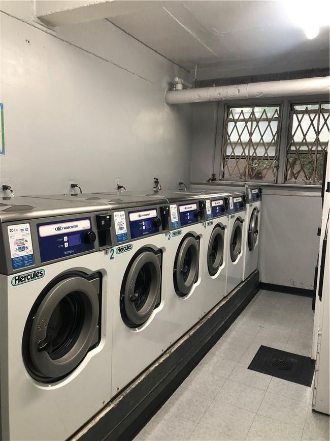 Laundry | Image 10