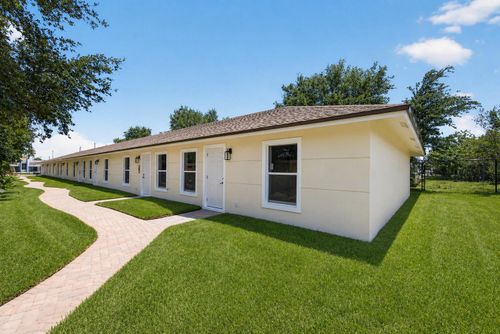 3255 Avenue J, Riviera Beach, FL, 33404-3648 | Card Image