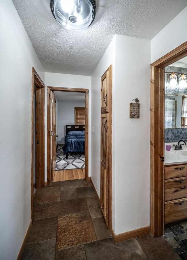 5415 Lincoln St Hampton MN-large-022-031-Hallway-720x1000-72dpi.jpg | Image 13