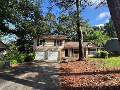 1090 Forest Path, Stone Mountain, GA, 30088-2932 | Card Image