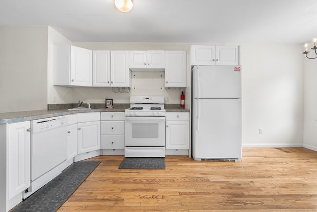 38 - 38 Marjorie Ln, Condo with 2 bedrooms, 2 bathrooms and 2 parking in Manchester CT | Image 6