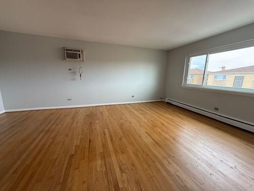 2w-10451 Ann Court, Rosemont, IL, 60018 | Card Image