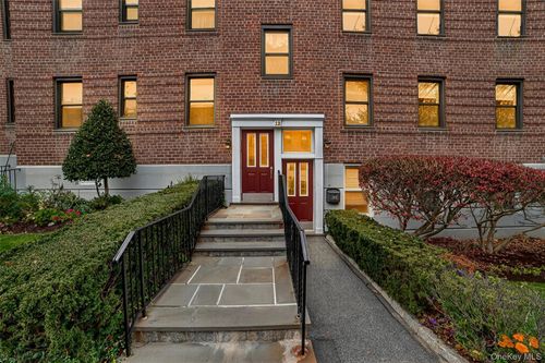 12-1a-14 S Broadway, Irvington, NY, 10533-1834 | Card Image