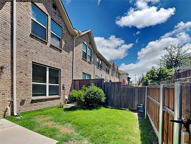 View of yard | Image 15