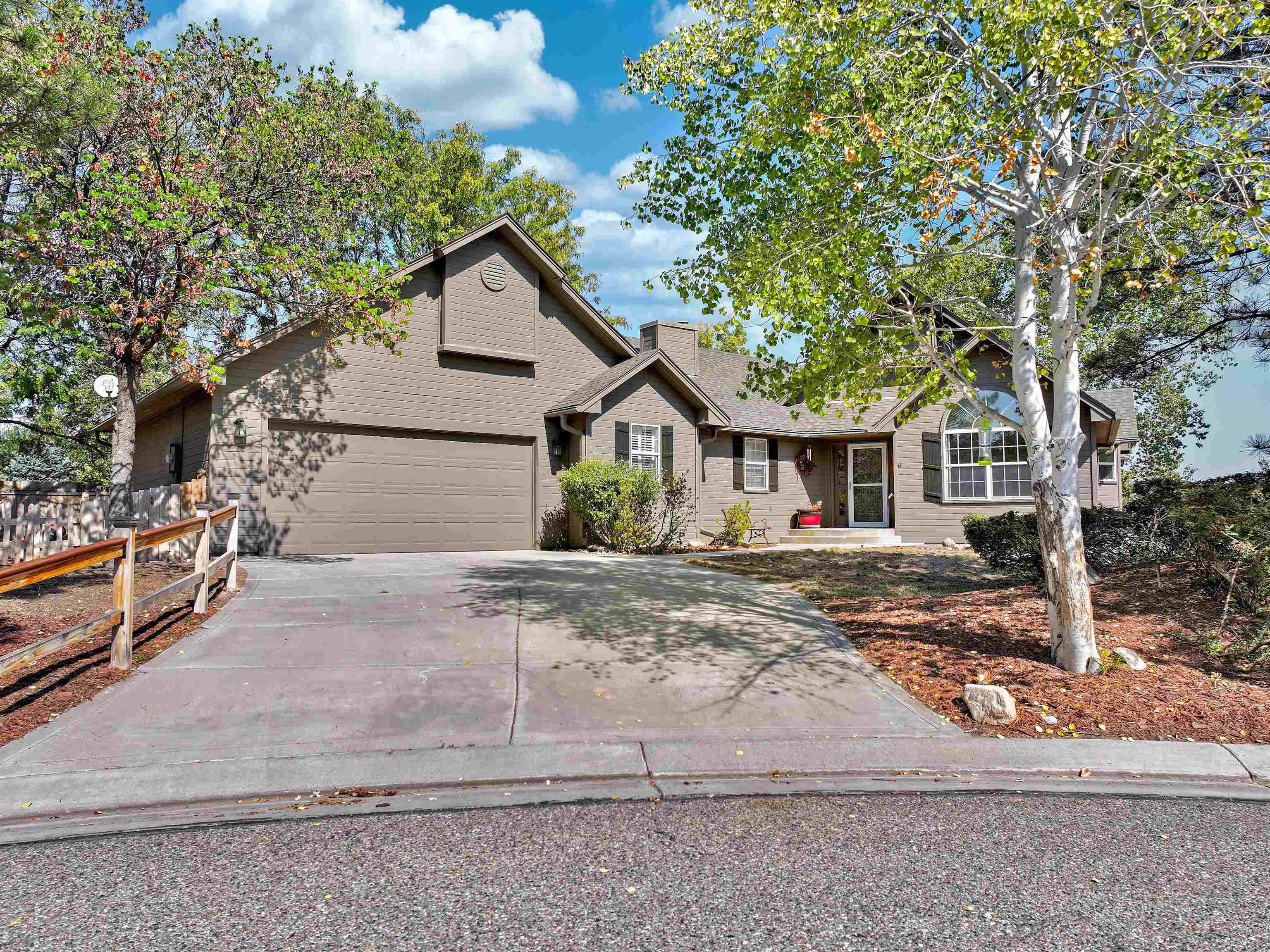 2262 Pine Terrace Court, For Sale in Grand Junction Zoocasa