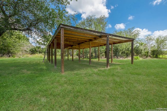 1075 Quail Run, House other with 3 bedrooms, 4 bathrooms and null parking in Lytle TX | Image 31