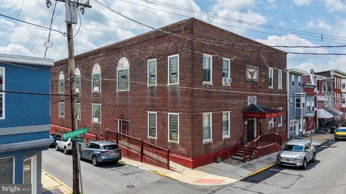 816 Bingaman St, Reading, PA, 19602-2744 | Card Image