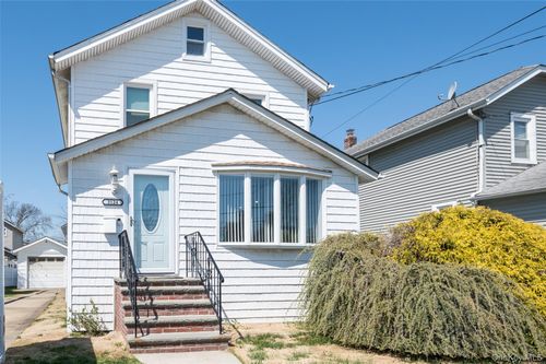 3124 Ralph Ave, Oceanside, NY, 11572-4421 | Card Image