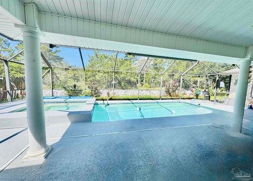 1757 Brooke Beach Dr, Navarre, FL, 32566-7427 | Card Image