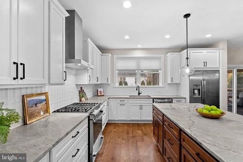 35611 Hamlet Ct, Round Hill, VA, 20141-4427 | Card Image