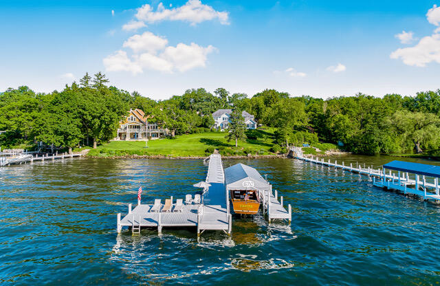 Solar Ln, Lake Geneva, WI 53147