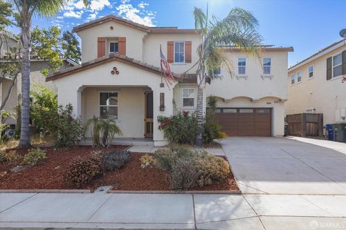 216 Yellow Rose Circle, Oakley, CA, 94561 | Card Image