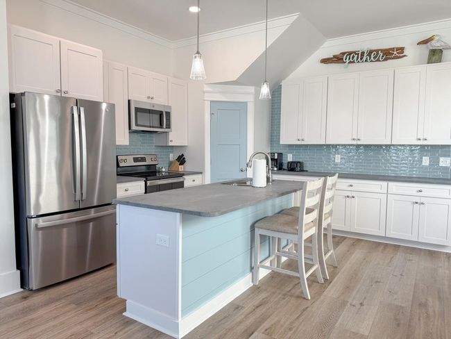 204 W Pine Ave, House other with 3 bedrooms, 4 bathrooms and 2 parking in Saint George Island FL | Image 10