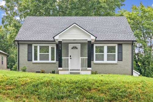 815 Cumberland Dr, Clarksville, TN, 37040-4029 | Card Image