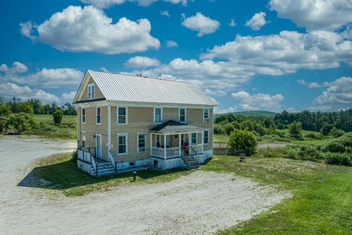 125 Pigeon Hill Road, Mechanic Falls, ME, 04256 | Card Image