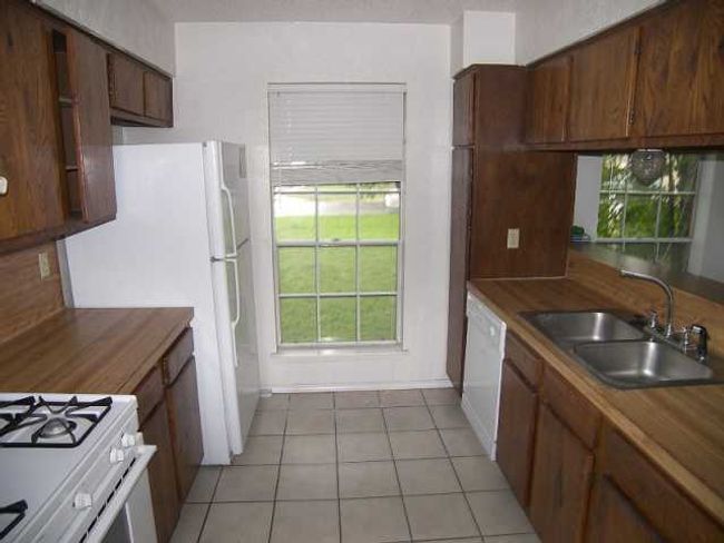 A - 1915 Prairie Knoll Ct, Home with 2 bedrooms, 1 bathrooms and 1 parking in Austin TX | Image 4