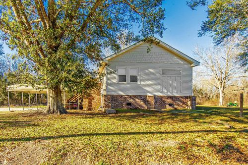518 St Anthony St, Raceland, LA, 70394-2614 | Card Image