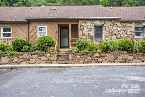 44 Sagebrush Cir, Etowah, NC, 28729-8777 | Card Image
