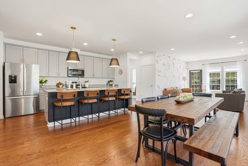 8-8 Jackson Dr, Upton, MA, 01568-4007 | Card Image