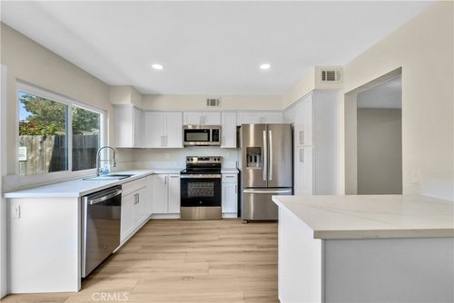 10358 Powderhorn River Ct, Fountain Valley, CA, 92708-5960 | Card Image