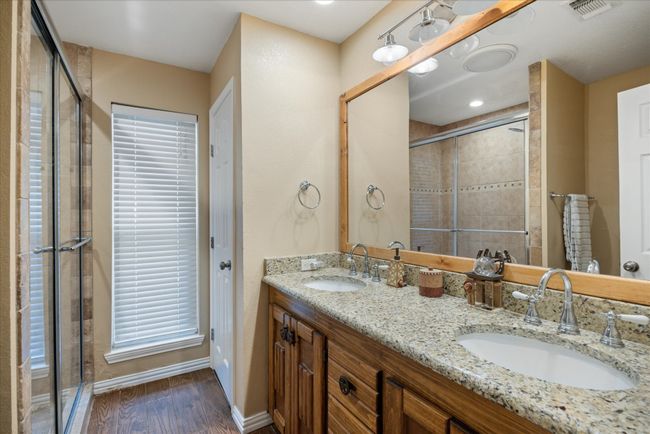 4203 Chaparral Ct, House other with 3 bedrooms, 2 bathrooms and null parking in Granbury TX | Image 23