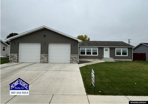 605 Cottonwood Ln, Lander, WY, 82520-4411 | Card Image