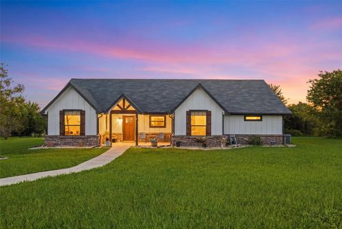 1026 Julia Ct, Rio Vista, TX, 76093-4023 | Card Image