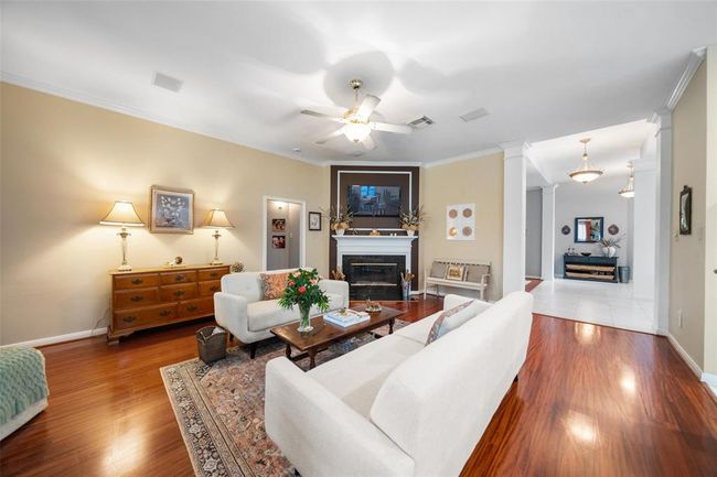 7410 Fall Creek Bnd, House other with 4 bedrooms, 2 bathrooms and 2 parking in Humble TX | Image 6