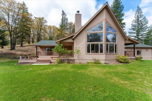 2020 Fern Ln, Weed, CA, 96094-9758 | Card Image