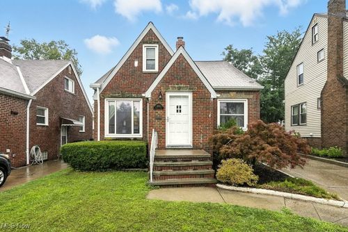 14516 Orchard Park Ave, Cleveland, OH, 44111-2117 | Card Image