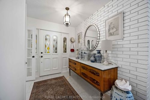 26 Aileen Rd, Thornhill, ON, L3T5T1 | Card Image