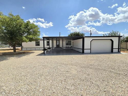 201 S Ashlee St, Brownfield, TX, 79316-4860 | Card Image