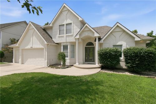 3620 Nw Primrose Ln, Lee's Summit, MO, 64064-1889 | Card Image