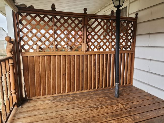 227 Mckinley Ave, House other with 3 bedrooms, 2 bathrooms and 1 parking in East Vandergrift PA | Image 12
