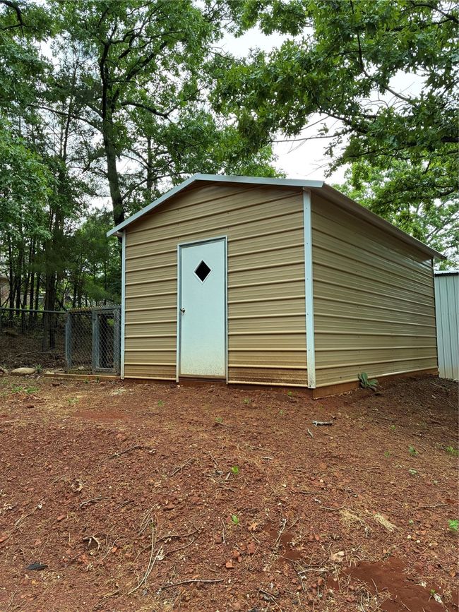 450 Vz County Road 4814, House other with 3 bedrooms, 2 bathrooms and null parking in Ben Wheeler TX | Image 30