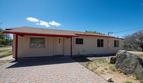1560 N John Adams St, Oracle, AZ, 85623-6075 | Card Image