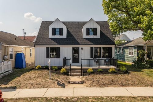 132 Simpson Ave, Ocean City, NJ, 08226-4241 | Card Image