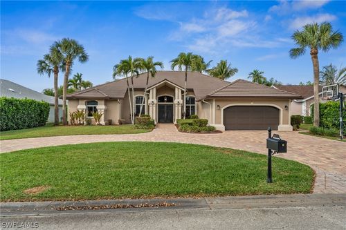 1905 Fairfax Cir, NAPLES, FL, 34109-7223 | Card Image
