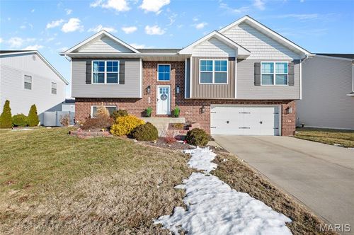 504 Dakotah, Saint Jacob, IL, 62281-1563 | Card Image