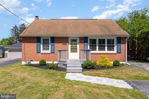 2269 Locust Ln, YORK, PA, 17408-4306 | Card Image